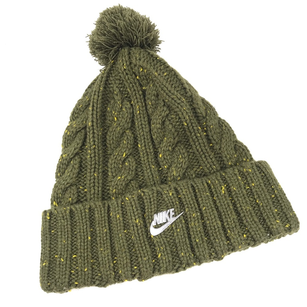 Nike Women's Green Cable Knit Cuffed Metal Logo Pom Beanie Hat  Winter